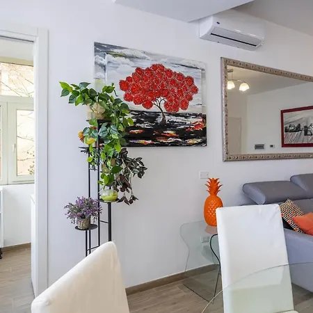 Luminoso Con Terrazzo A La Storta * Rom