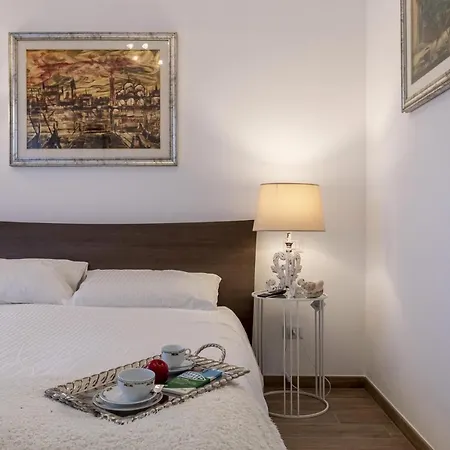 Luminoso Con Terrazzo A La Storta