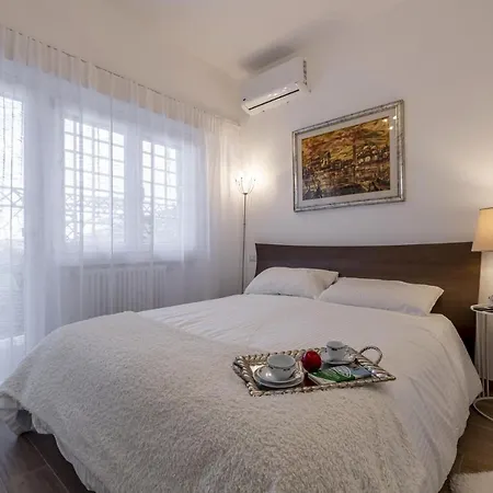 Luminoso Con Terrazzo A La Storta Рим